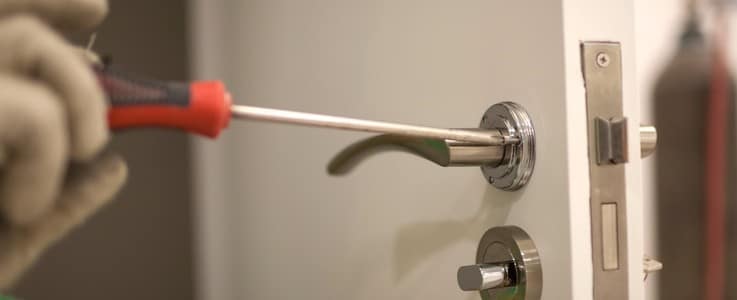 Be Guided When You Hire A Locksmith Read This